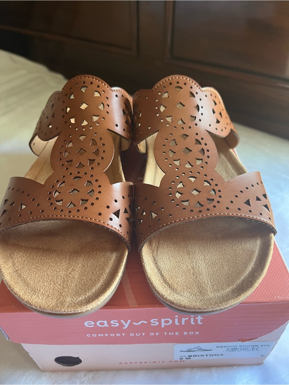 Easy Spirit Brixton3 Women's Slip On Brown Sandals 9 M comfort laser cut Wedge